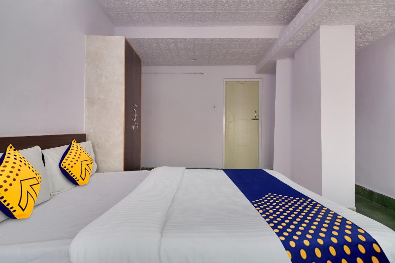 Spot On Apsara Hotel Haydarabad Dış mekan fotoğraf